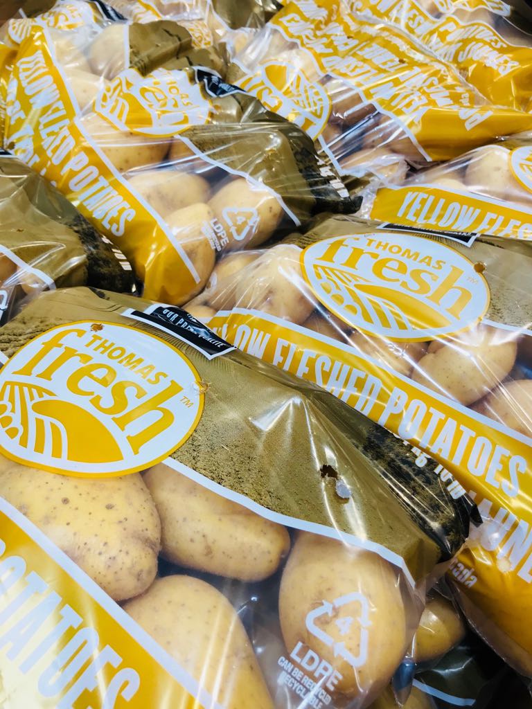 thomasfresh's tweet photo. Find our Canadian Yellow Potatoes at your local @costcocanada! Delicious for mashing, grilling or roasting.
#premiumpotatoes #yellowpotatoes #canadasourced #canadiangrown #buylocal https://t.co/aEPyY6rzP2