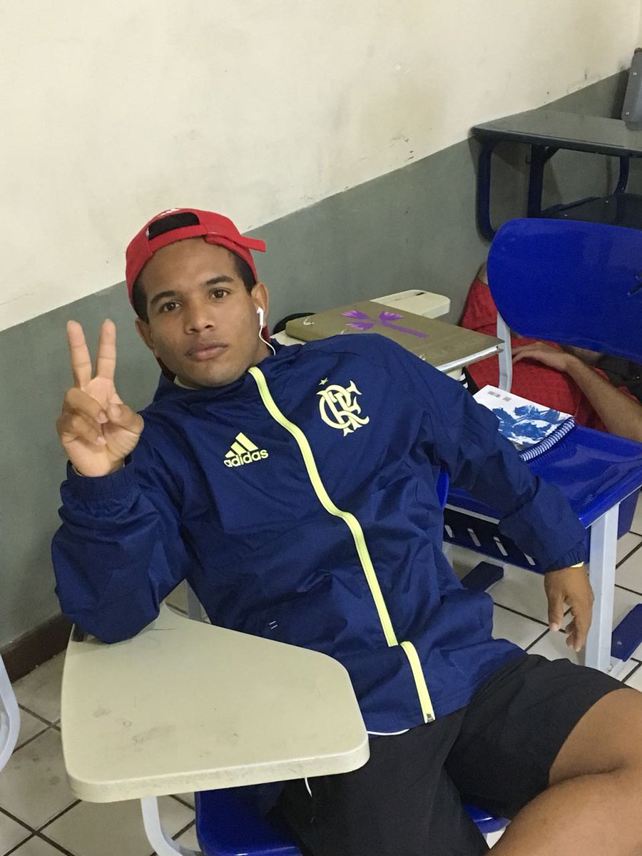 Andreziin_22's tweet photo. Parabéns pra mim!🎉❤ https://t.co/EcGBSpsVCC