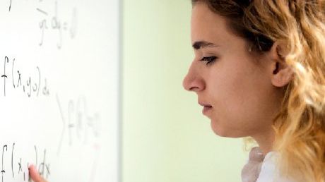 edutopia's tweet photo. While gifted students might excel in some areas, there is still likely the need to differentiate their learning to address other academic areas...along with their social and emotional needs. https://t.co/66kh9zKEe2 https://t.co/5g2A23PJfq