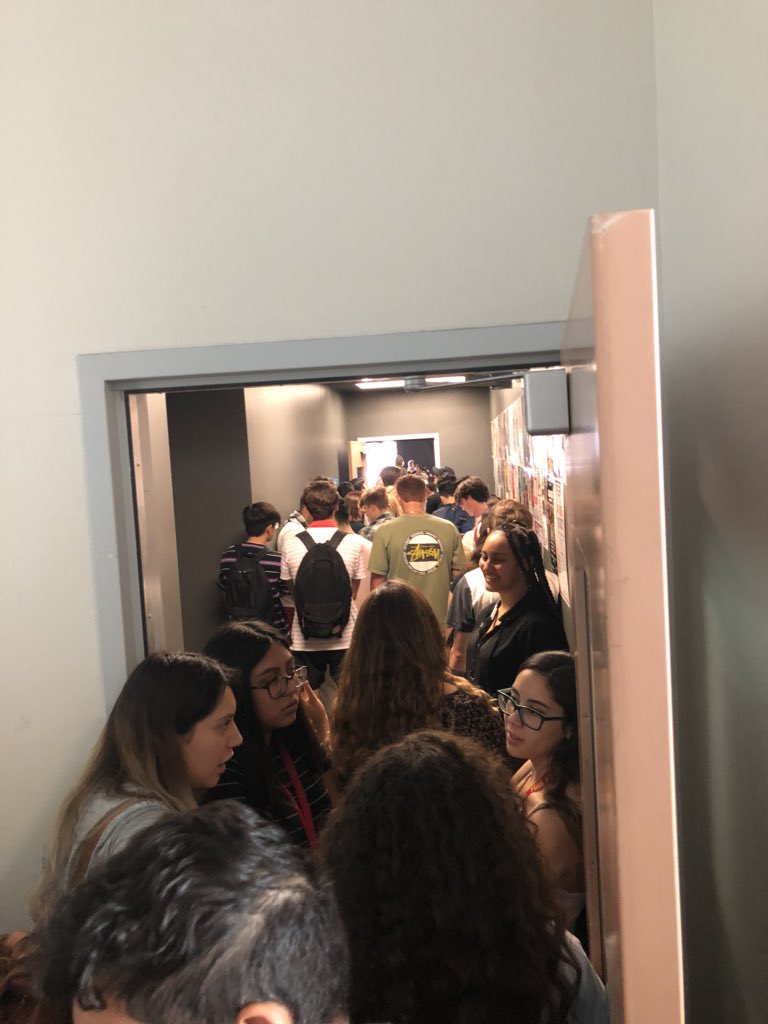 kalkoskeSHHS_AP's tweet image. From here to there and #AlwaysAnAztec everywhere.  Aztec 🎓 checkout, like ⏰work. #RadGrad2018 @mrmazet @PDAztec_Zink @azteccteap