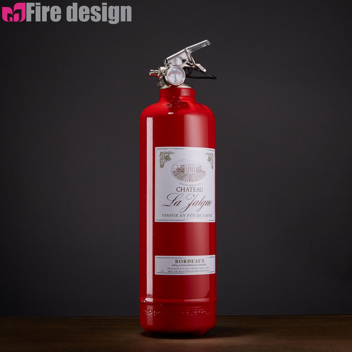 fire_design's tweet photo. Fire extinguisher #madeinfrance by ⬇️
🔥FIRE DESIGN🔥 red wine 🍷 

Find out more 👉 🌐https://t.co/CVFWKscRaC

#firedesign #designerfireextinguisher #fireextinguisher #bordeaux #redwine #wine #vindefrance #viticulteur #design #boutiquecadeau #boutiquedeco https://t.co/aAGSl5Mcve