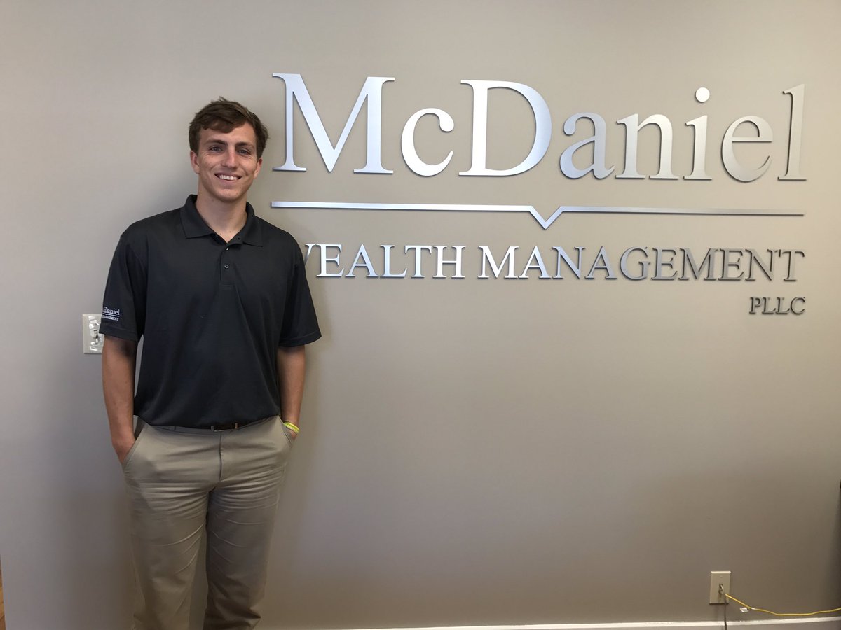 McDanielWealth's tweet photo. Pleased to welcome our new summer intern, Mack Cox! Mack will be a junior at Centre College and is a major in Economics and Finance and a minor in Mathematics. Happy to have him on the team! https://t.co/vChpin6ACS