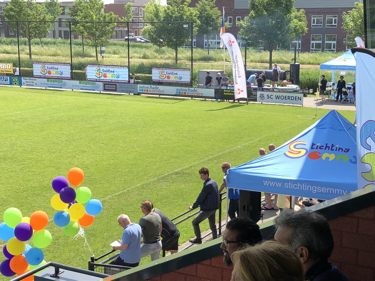 Accensys's tweet photo. Zondag 3 juni was een prachtige dag in Woerden! @Accensys was erbij😀 Gisteren vond de 5e editie van het Semmy Tournament plaats! Dit toernooi wordt georganiseerd om geld op te halen voor onderzoek naar hersenstamkanker bij kinderen.💪
#accensys #woerden #semmytournament #voetbal https://t.co/6j54yG2dBl