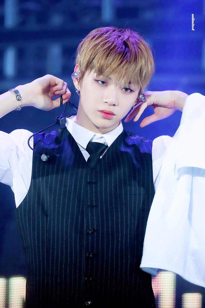 unlimited_dn's tweet photo. 180603 워너원 원더월드 인 서울 #강다니엘 https://t.co/W8oA65pET0