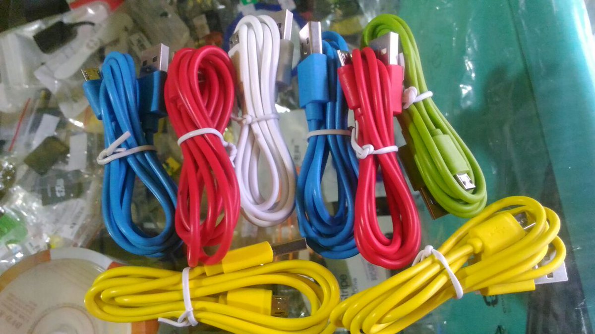 rian_computer's tweet photo. kabel data istimewa dengan berbagai warna yang menarik dan harga pelajar tidak menguras kantong
Free kirimm bergaransii 
Cek harga di 👇
Whatsapp/HP : 081215161142
BBM                 : DBB8EC36
LOKASI            : SEMARANG
FREE KIRIM SEMARANG

#kabeldata #accessories #Semarang https://t.co/bKqvjdVu4F