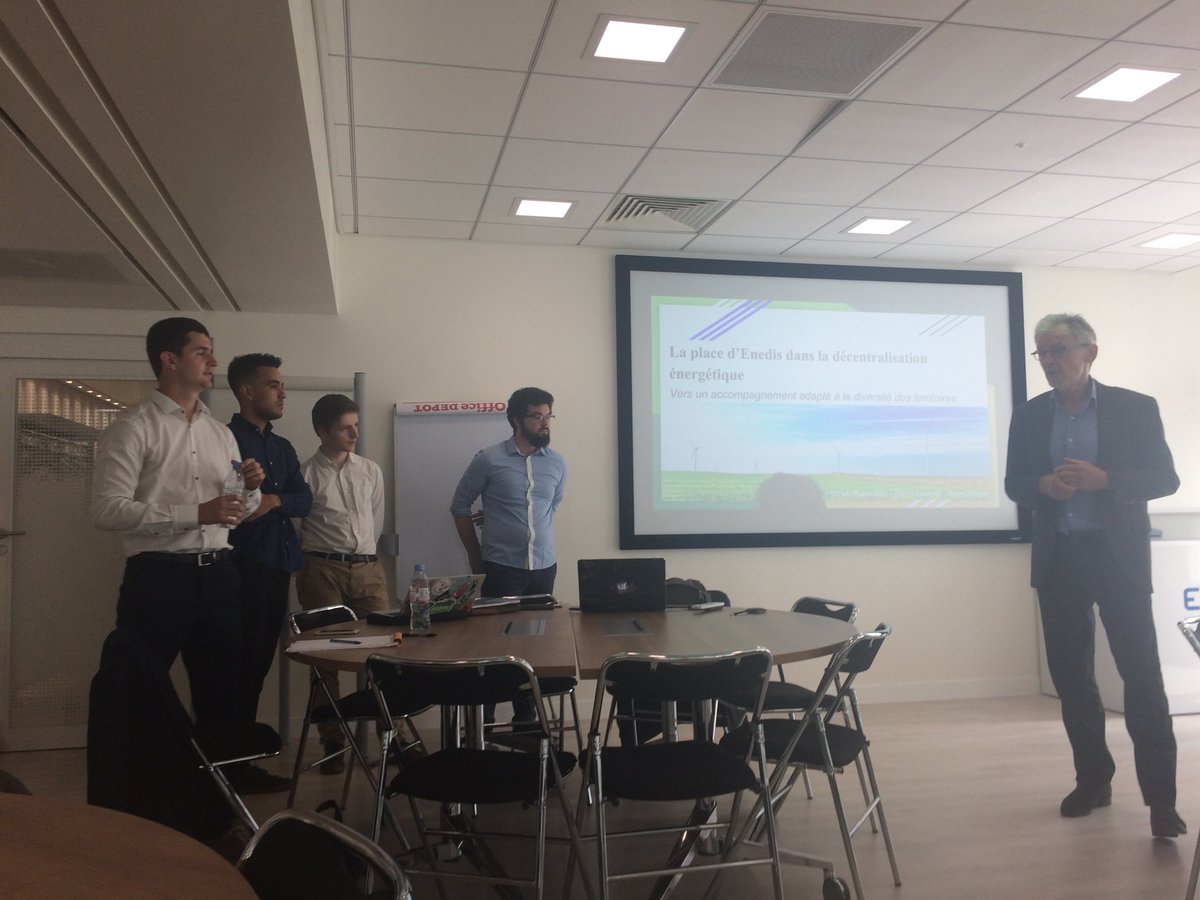 Brigittefouill1's tweet photo. J5 @ScPoEUrbaine #masterSTU Projets collectifs/capstones J5 Aujourd’hui 4 juin #ENEDIS transition energetique https://t.co/NcFrgVJCBh