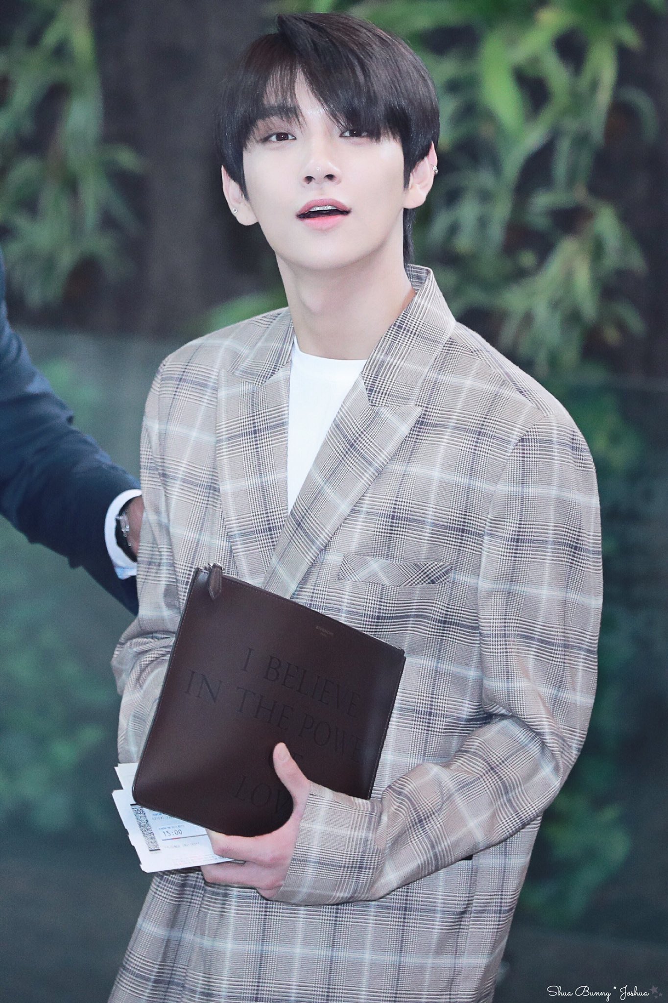 A Na Twitteru 真ん中で前髪分かれてる感じ好き大好き Seventeen Joshua 세븐틴 조슈아 ジョシュア セブチ Carat A Na Twitteru 真ん中で前髪分かれてる感じ好き大好き Seventeen Joshua 세븐틴 조슈아 ジョシュア セブチ Carat