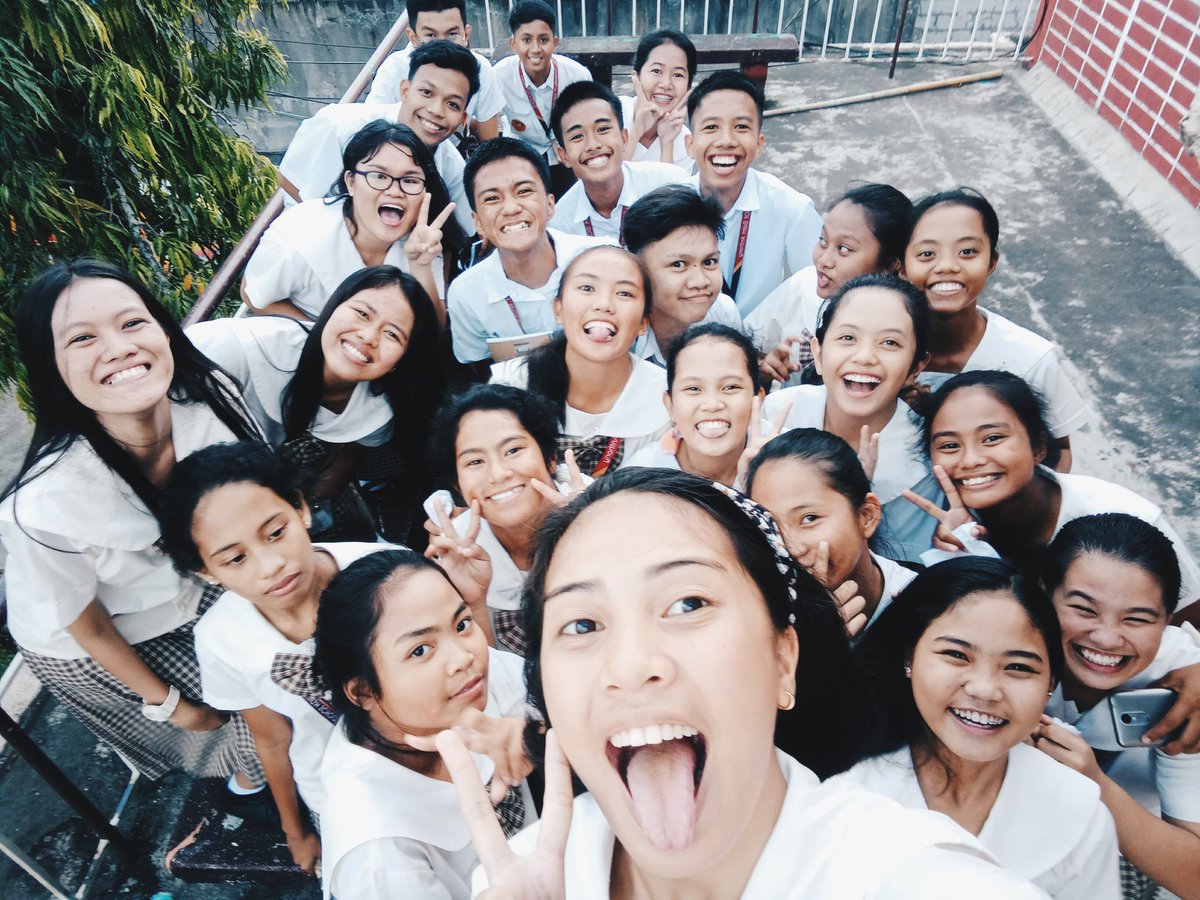 itsmedanyy's tweet image. X-Diamond Batch 2018-2019 💎

*nasa loob ng room yung iba haha* 

Photo credits to: @Bernadette_ecs
#FirstDayHigh
