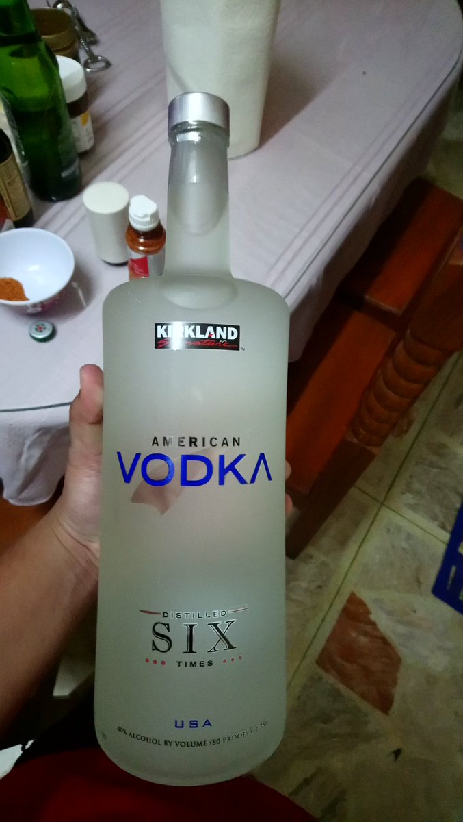 ftciv's tweet photo. Ansarap pa naman ng alak ngayong :( bukas na kita matitikman. #michilada #AmVodka https://t.co/5jTgcyjlXs