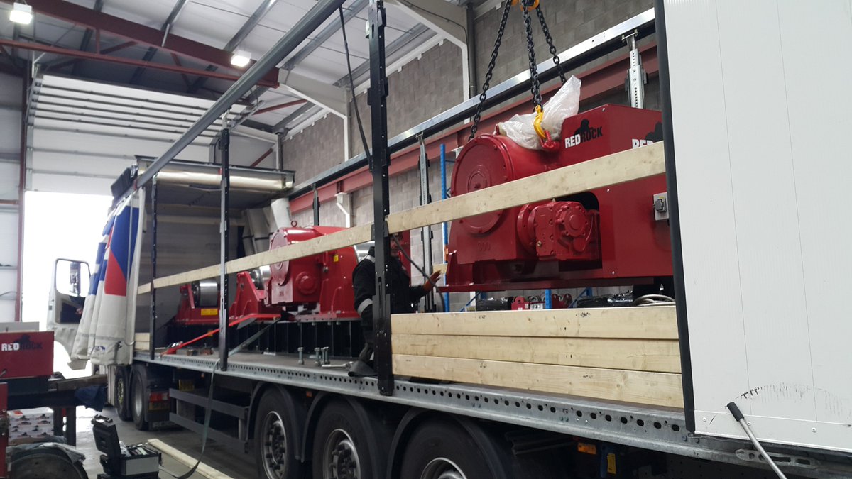 redrockweld's tweet photo. Another busy start to the week! Can you guess what size these #weldingrotators are? #weldingautomation #transport #deliverytocustomer https://t.co/jkidIeP7Im https://t.co/6SBJz32fW7