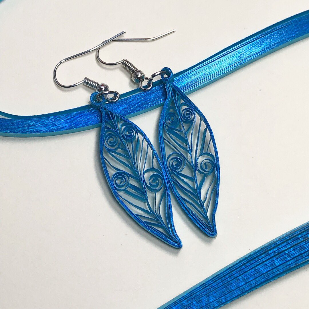 jenstermusic's tweet photo. Made something new this week... #quilledearrings #quilled #paperart #handmadejewelry #artdesign #paperartist #sparkly #fashionstyle #blueearrings #sparklyblue #quillingfun #paperlicious #papercraft #allthingspaper https://t.co/lKjyFemL4y