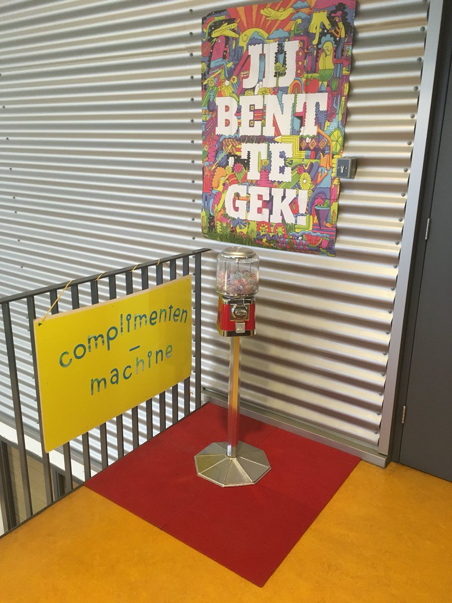 Hij staat er weer onze eigen complimenten machine. Deze wekenzijn er weer extra complimenten te verdienen. Kijk goed naar de posters in de school met de gedragsverwachtingen erop! Succes allemaal.