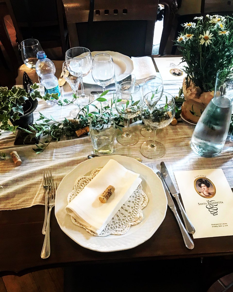 lindatoupin's tweet image. One of my all time favorite days of my life. My videos &amp;amp; pictures can not convey the depth of my gratitude for the wealth of life I live because I bought a MK STARTER KIT in 1982. 💗💗💗💗💗 #mymklife