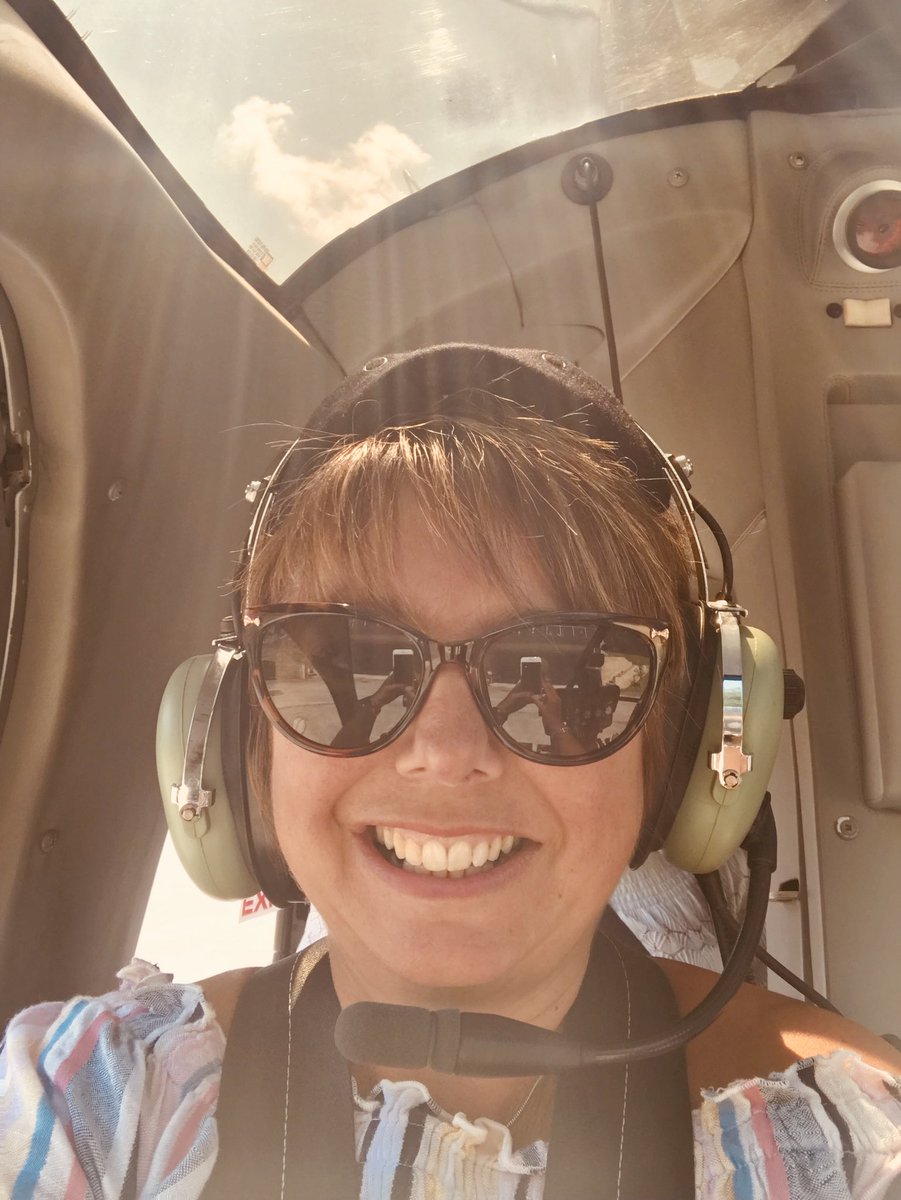 star3766's tweet photo. Beautiful day for a helicopter 🚁flight. Xx https://t.co/jbkx3nJel5