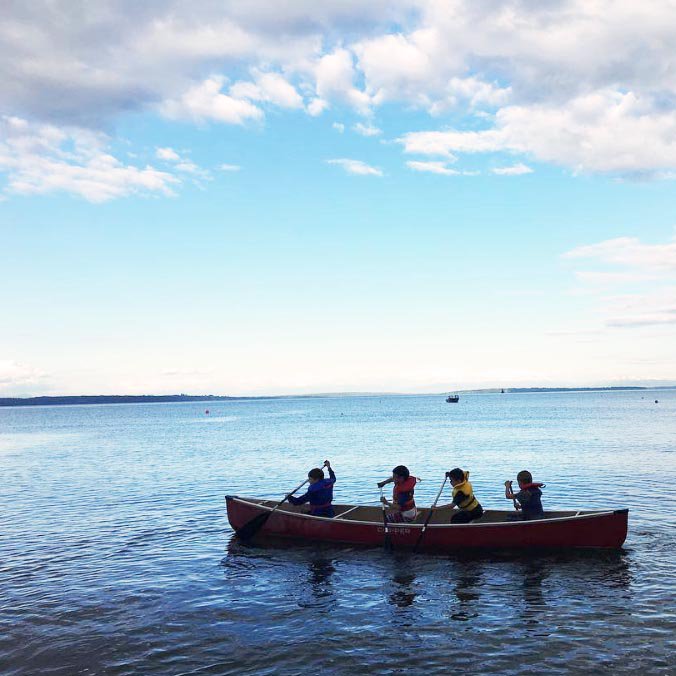 scoutscanada's tweet image. Whether canoeing with lifejackets, climbing a rock wall with helmets, dressing for tick season &amp;amp; more, safety is essential to Scouting adventures. #MondayMotivation Get helpful #SafeScouting tips on #ScoutingLife:bit.ly/2osXBQP 📷: @leahblaney via Instagram @paddlecanada