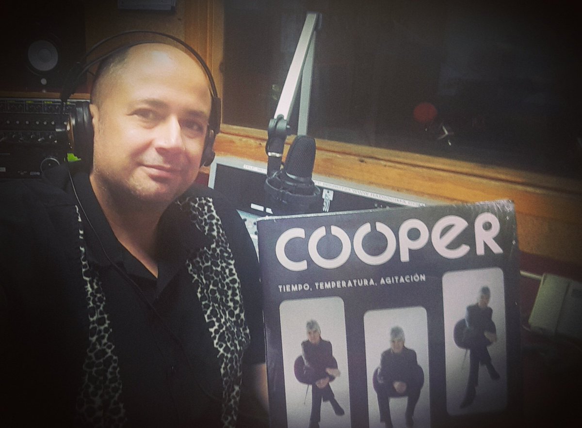 DESTILERIABAR's tweet photo. Hoy lunes de 16.00-17.00 podéis escuchar Terciopelo Azul en el 107.8 fm y por Internet en https://t.co/1HNXvE1FI1 @radiocima1
#carlosterciopeloazul #radiocima #rockandrollradio #Terciopeloazul #Ponferrada https://t.co/p335bqzSXA