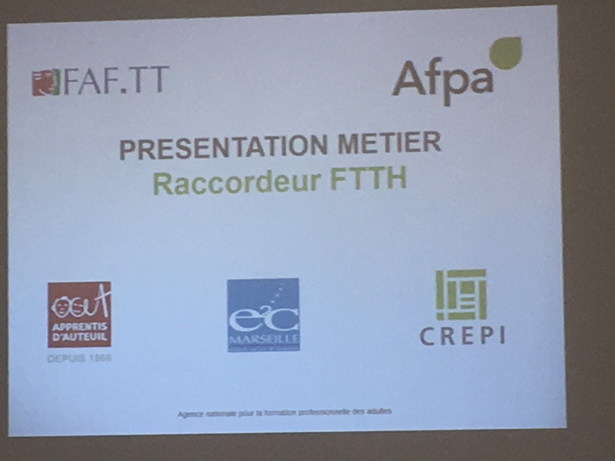 Crepi_Med's tweet photo. #Fibreoptique c'est parti pour la V2 !! @AFPA_PACA @AAuteuil @E2C_Marseille @Crepi_Med #FAFTT
Aujourd'hui c'est #infoco https://t.co/w8PzKG2Ud8