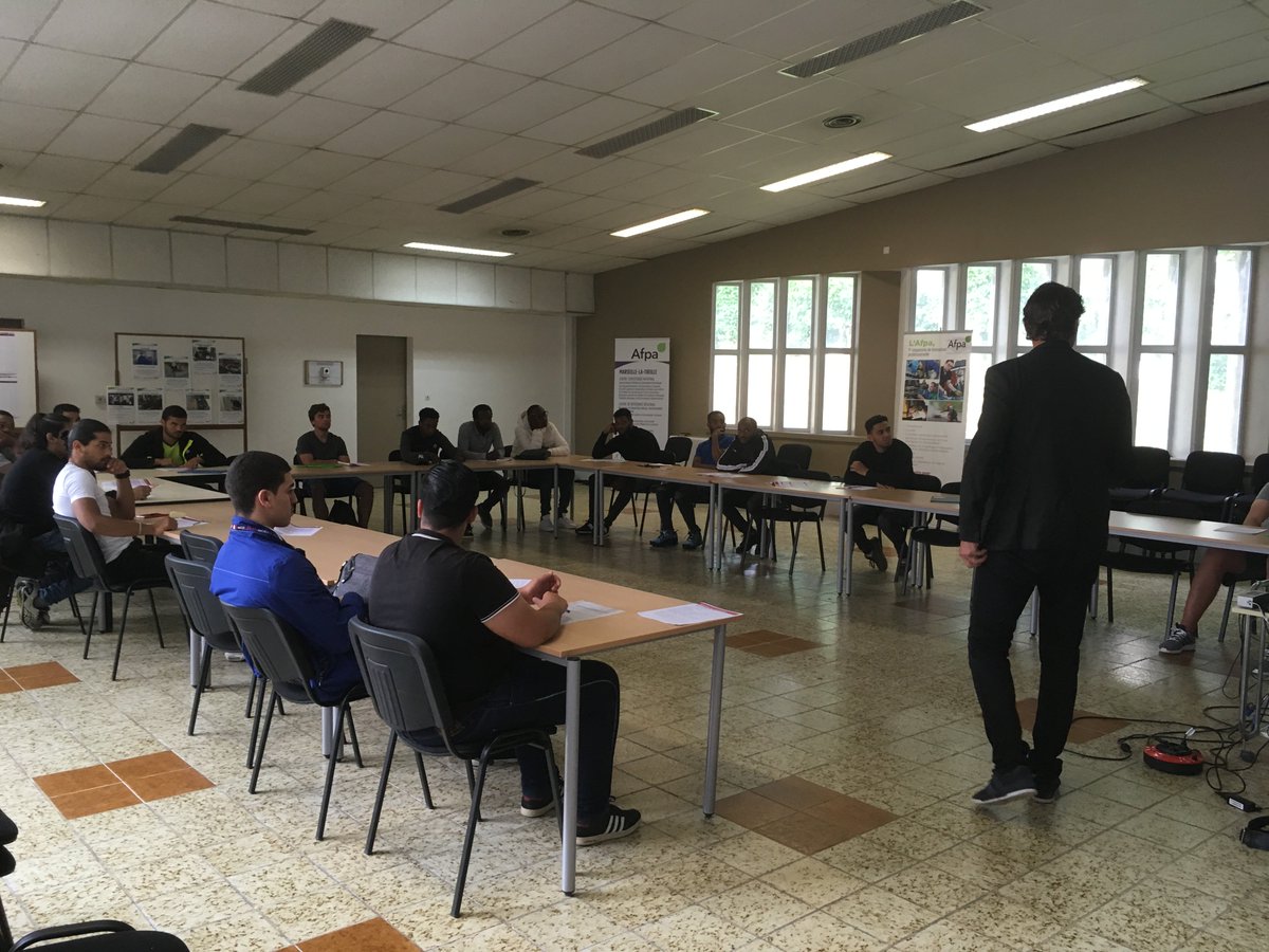Crepi_Med's tweet photo. #Fibreoptique c'est parti pour la V2 !! @AFPA_PACA @AAuteuil @E2C_Marseille @Crepi_Med #FAFTT
Aujourd'hui c'est #infoco https://t.co/w8PzKG2Ud8