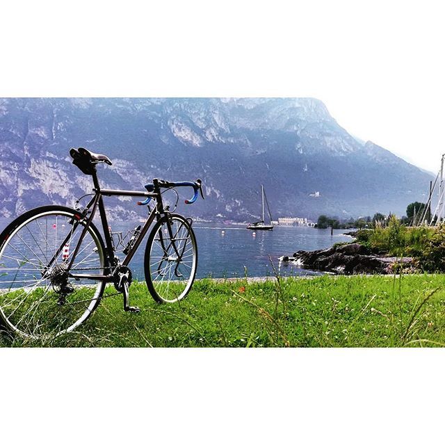 View from #portosannicolò in #rivadelgarda

#cycling
#touringbicycle
#gravelbikes
#lakeandmountains
#cyclinglife
#fromwhereiride
#igerstrentino
#lagodigarda
#trentinodascoprire
#gardasee
#whilecycling
#ciclismo
#cicloturismo
#steelbicycle
#lagoemonti
#in… ift.tt/2sLp7ez