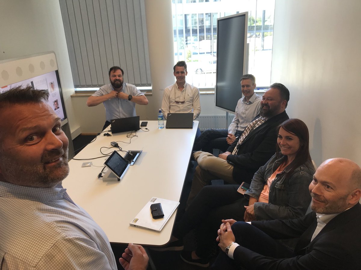 TTmmernes's tweet photo. Speeddate hos @AteaNorge #STV #DFSD @CiscoNorway @IBMNorge @veritastechllc @MicroFocusSec2 @MonradH @SNorbakk @eirikgul @ivarlyse @GriffDeLaGriff @storageseller @BorgeWilh @abodtker https://t.co/dxWjZjfWZr