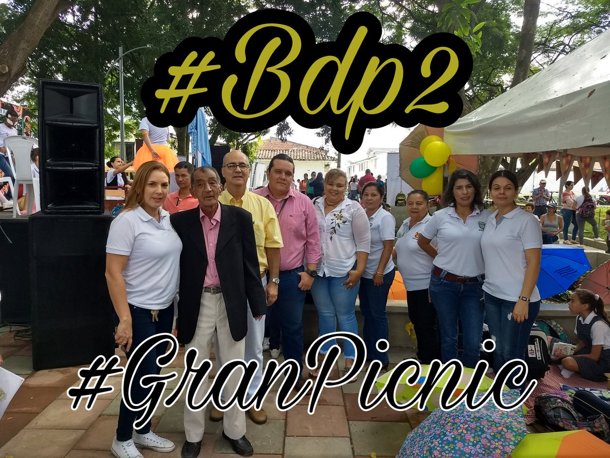 librosyciudad's tweet photo. #Bdp2 #Bdp #BibliotecaDelParque #Buga #BUGA @AlcaldiaBuga @julianlatorreh @JOSEHEBERT1 Así fue el ingreso de los libros al parque lineal la Merced. https://t.co/ue3NtfGvIn