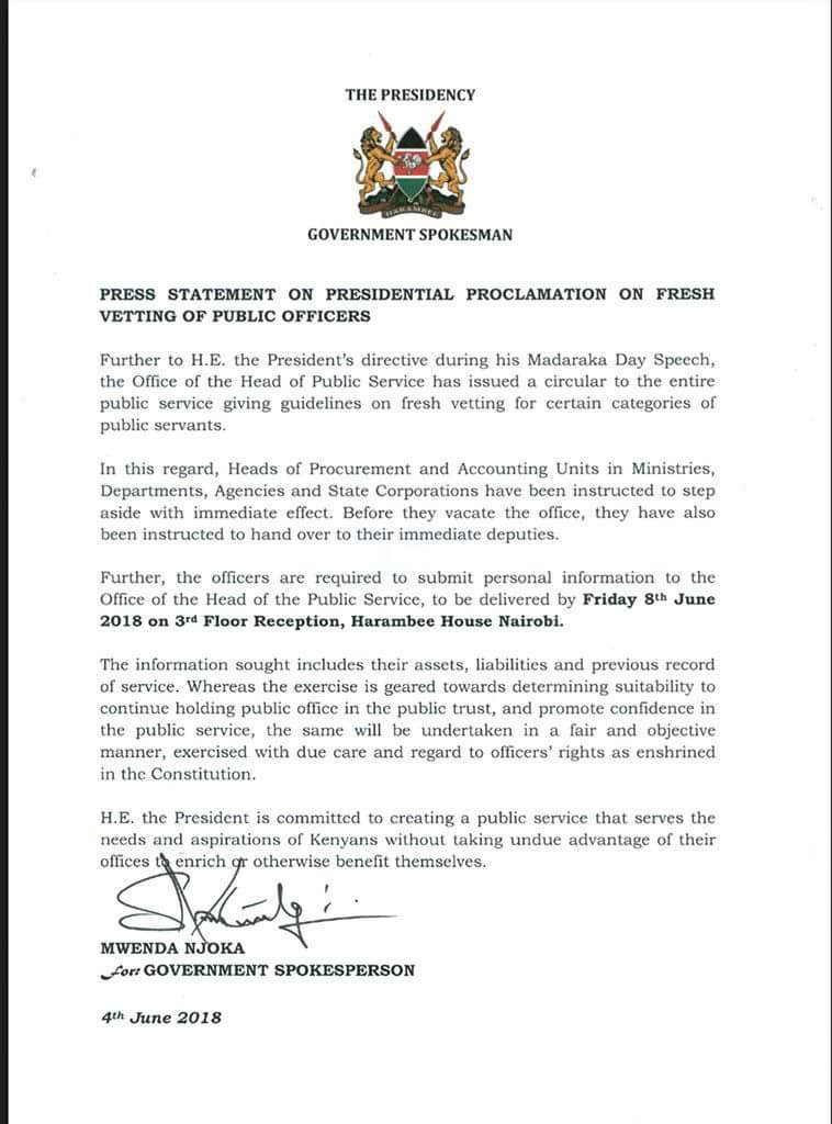 InteriorKE's tweet photo. H.E. President @UKenyatta is committed to creating a public service that serves the needs and aspirations of Kenyans without taking undue advantage of their offices to enrich or otherwise benefit themselves. #WarOnCorruption https://t.co/G2foFV61lR