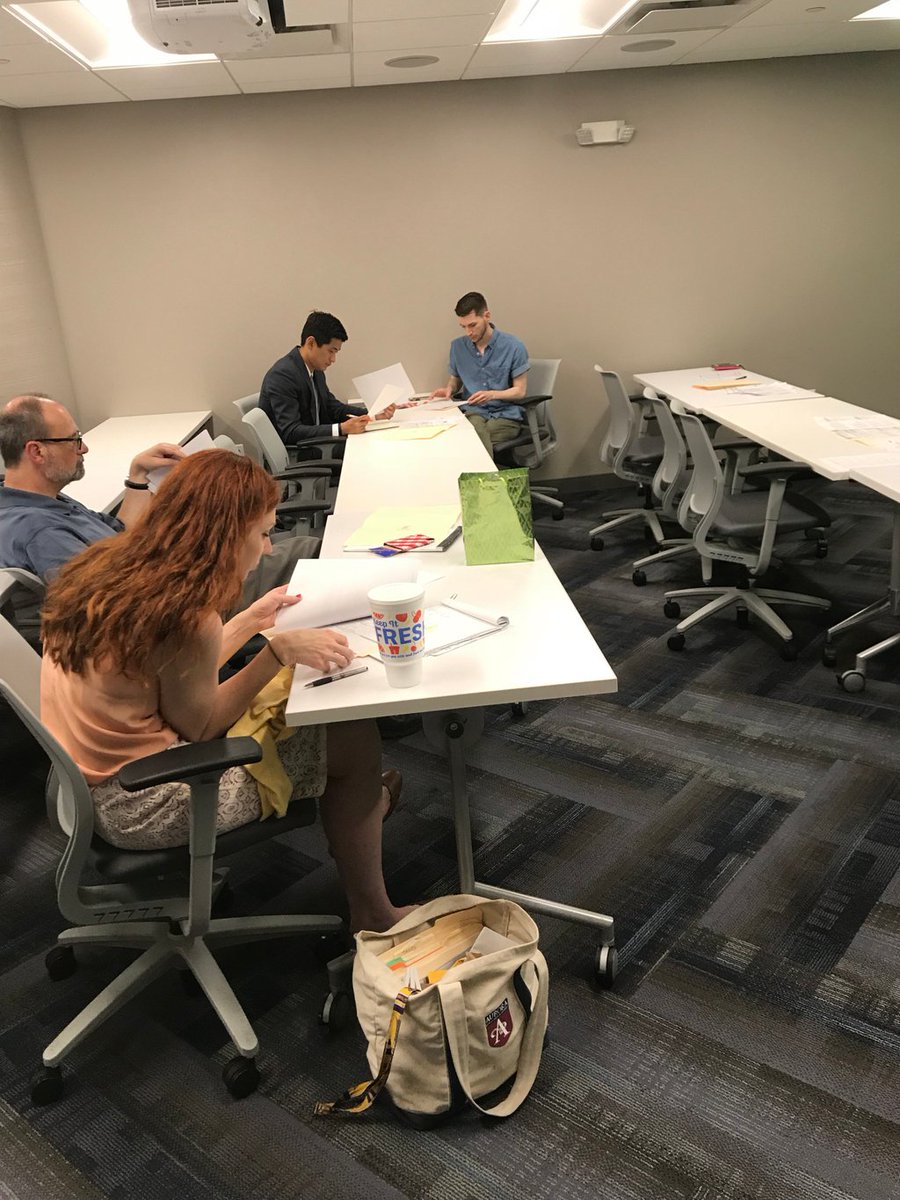 tncharters's tweet photo. TCSC hosted a "Special Education Lunch & Learn." Led by TDOE Education Consultant, Dr. Nakeisha Griffin, the best practices sharing session gave attendees the chance to discuss compliance and practical application for Special Populations. #SPEDTraining #TNCharters https://t.co/ELxmKuN0fS