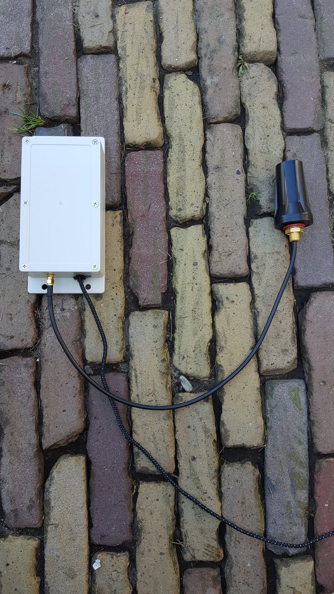 douwey's tweet image. Lora gateway klaar voor de #multiflexmeter! Nu nog een goede locatie om hem op te hangen. #thethingsnetwork