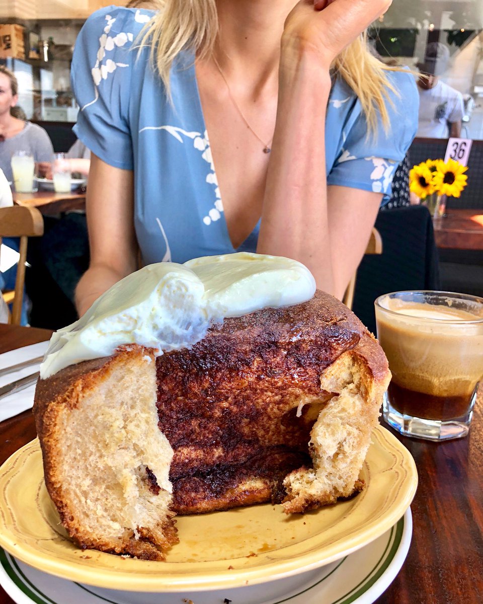 B_Maren's tweet photo. just look at those #gooey inner layers of the massive #sourdough #cinnamonroll from @lodgebreadco & try not to drool! new post up on one of my LA faves ๐๐ผ https://t.co/li53DGsXuc
.
#lodgebread #bakery #laeats #eeeeeats #eater #eatingLA #allthecarbs #cinnamon #baking #baker #yum https://t.co/F5kTdRQTKI