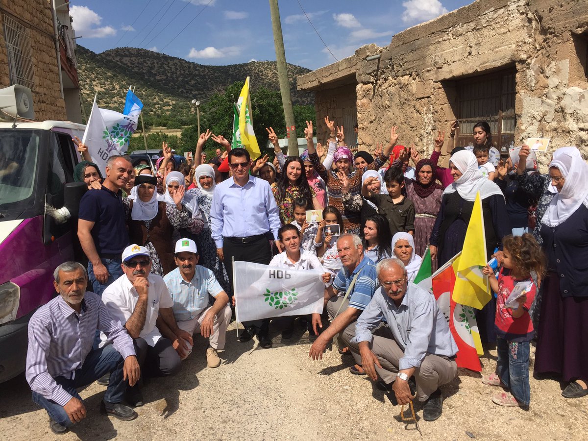 ErolDora's tweet photo. Nusaybin köylerini ziyaret ettik https://t.co/TZ9zHQyqrw
