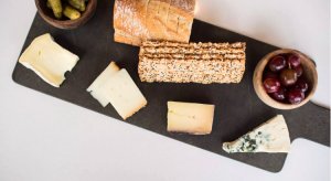 NycciNellis's tweet photo. Monday: Celebrate #NationalCheeseDay @Cheesetique + kill some kegs @BurgerTapShake & @PennCommonsDC + #SummerFest @GaylordNational + #ChefsBest by @foodandfriends @MHMarquisWDC ~ https://t.co/IsA5blmWTW @thebirddc @AltaStradaCV @chinachilcano https://t.co/FkJjRN7bcB