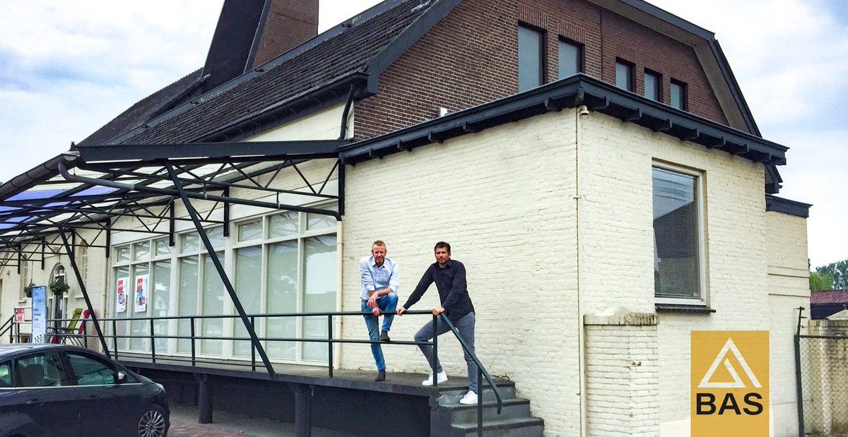 Vanaf 1 sept. zijn wij de trotse eigenaren van het pand aan de Klarenbeekseweg 99 in Klarenbeek! Het nieuwe pand zal "De Maalderij" gaan heten. Na een verbouwing waar we de karakteristieke gevels van het pand zo veel mogelijk herstellen kijken wij uit naar de verhuizing in 2019