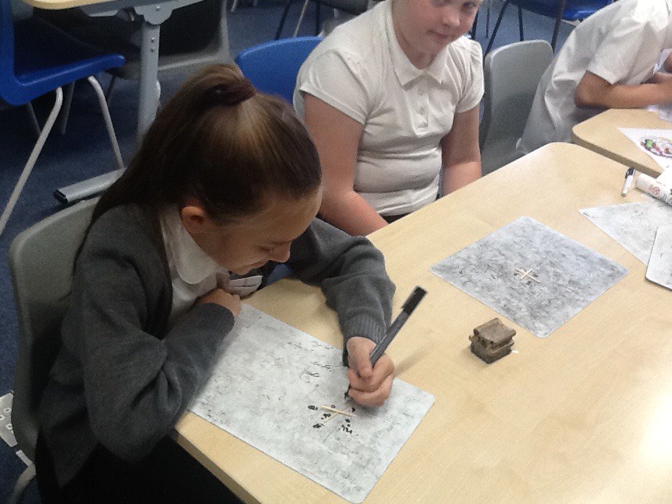 Windmill5P's tweet photo. Welcome back year 5! We got straight back to work today, using matchsticks to investigate the angles around a point. Some pupils showed fantastic effort, setting their working out clearly. Brilliant reasoning! #MusicFederation https://t.co/8VQTw2iPGp