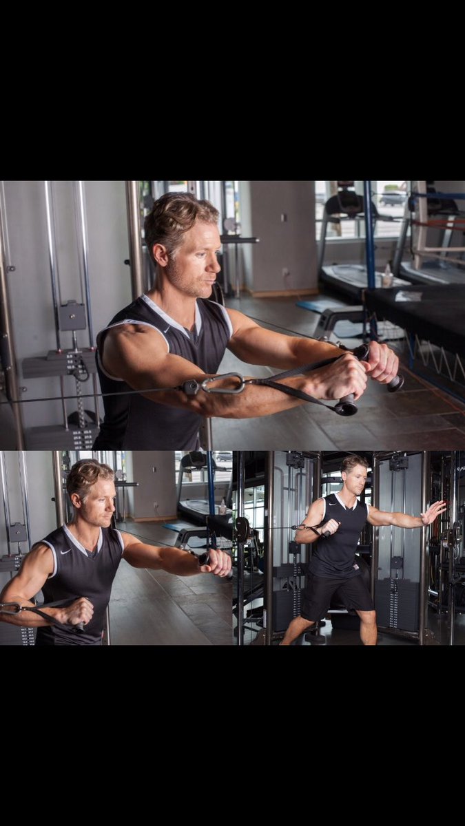 IRT_fitness's tweet photo. Push Pattern with 2 arm, alternating arm and 1 arm variations. #intrinsicresistancetraining #irt #resistancetraining #personaltraining #fitnessbasics #fitness #strengthtraining #core #coreposture #breath #posture #woodlandhills #calabasas #losangeles #workout #workoutmotivation https://t.co/oYXsxgX8M2