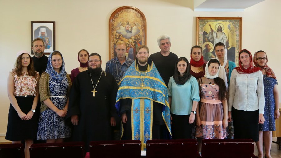 Молодежная встреча была посвящена Неделе Всех святых.
lavra.ua/molodezhnaya-v…