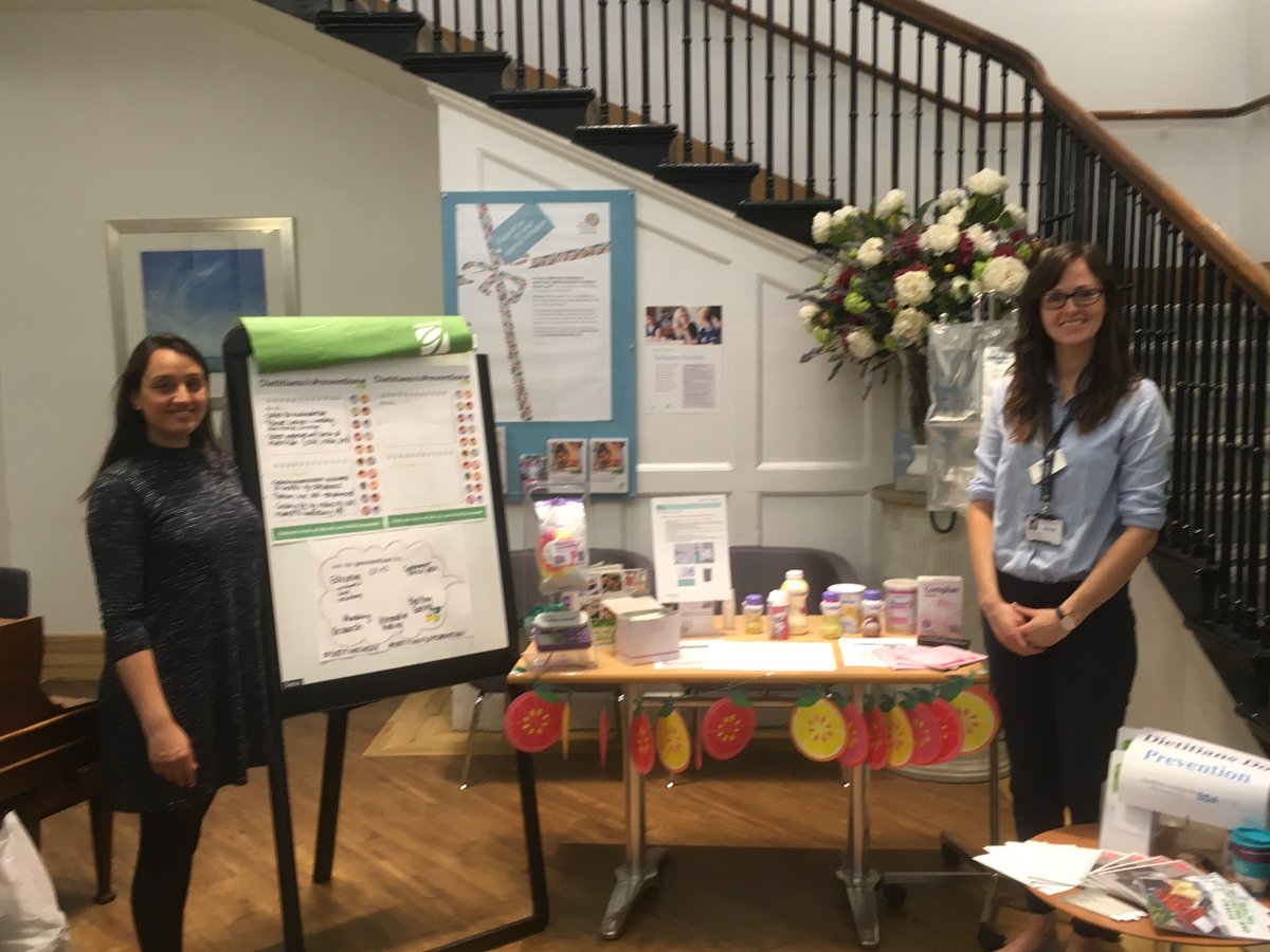 This week at @royalmarsdenNHS we will be holding stalls for dietitians week. The theme this year is #dietitiansdoprevention so please come down and see us to find out all the ways dietitians can help to prevent disease and malnutrition #trustadietitian 
@TheIndianRD @ClareShawRD