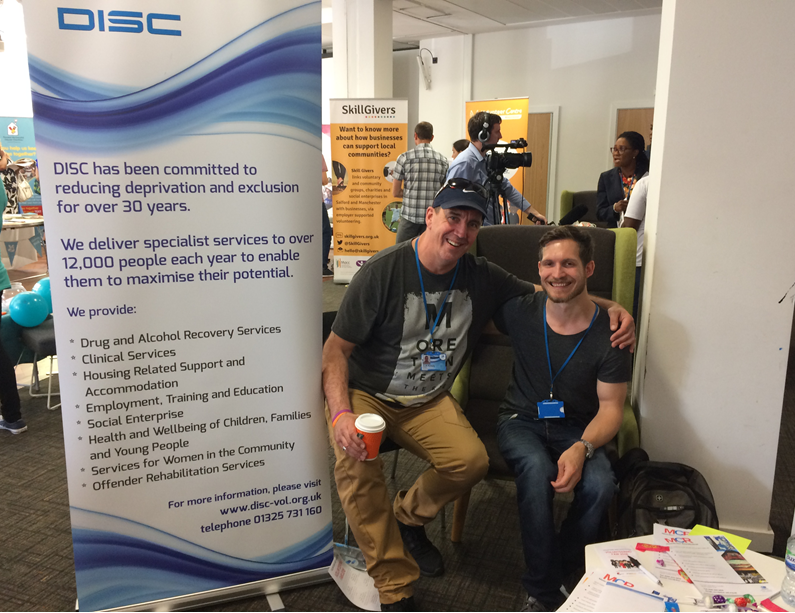 Humankind_vol's tweet photo. Two of @DISC_Services Volunteers from #Manchester Resettlement Service helped our Volunteer Coordinator with a stall at today's volunteer fair @VolunteeringMcr #volunteersweek #heyvcm https://t.co/jDW6N5gKr5