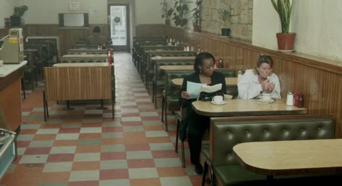 mrfilmo's tweet photo. Secrets &amp; Lies (Mike Leigh, 1996) https://t.co/wEHMNk3BJM