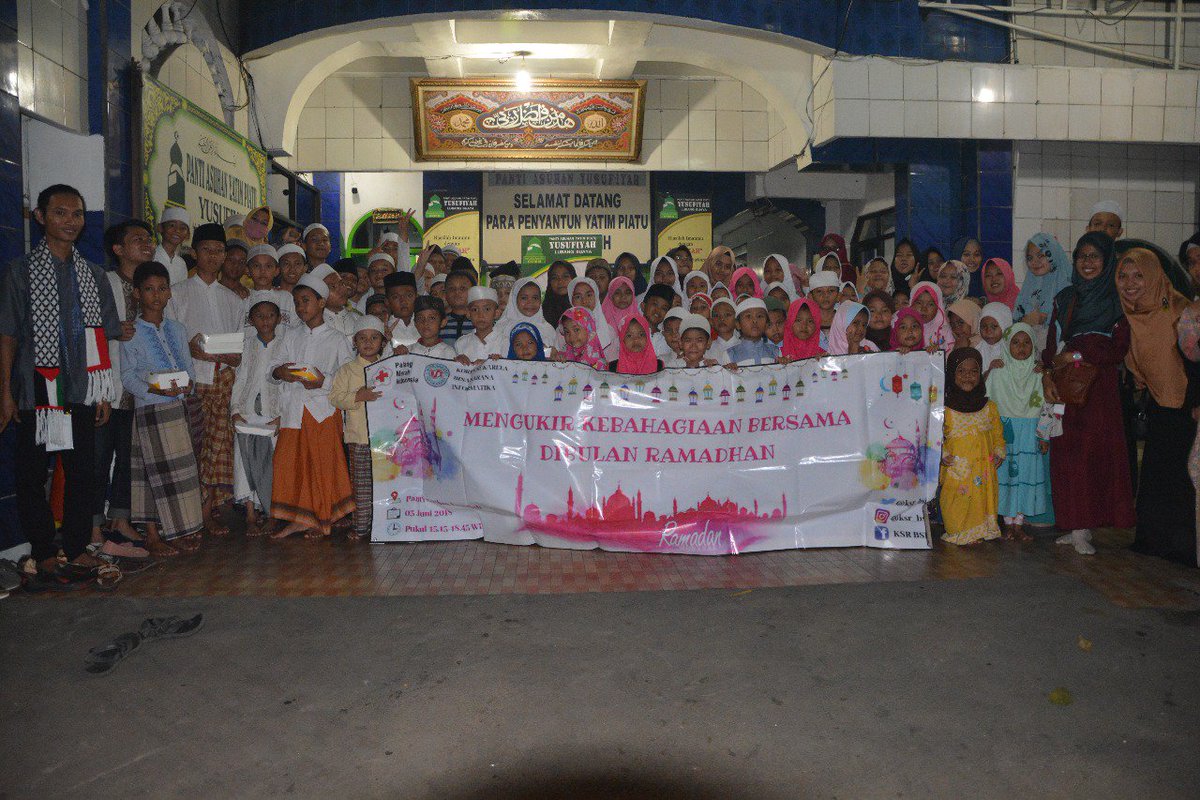 (03/06) KSR BSI melaksanakan Santunan  Anak Yatim dan Buka Bersama Panti Asuhan Yusufiah Lubang buaya dalam rangka syukuran HUT KSR BSI ke -5