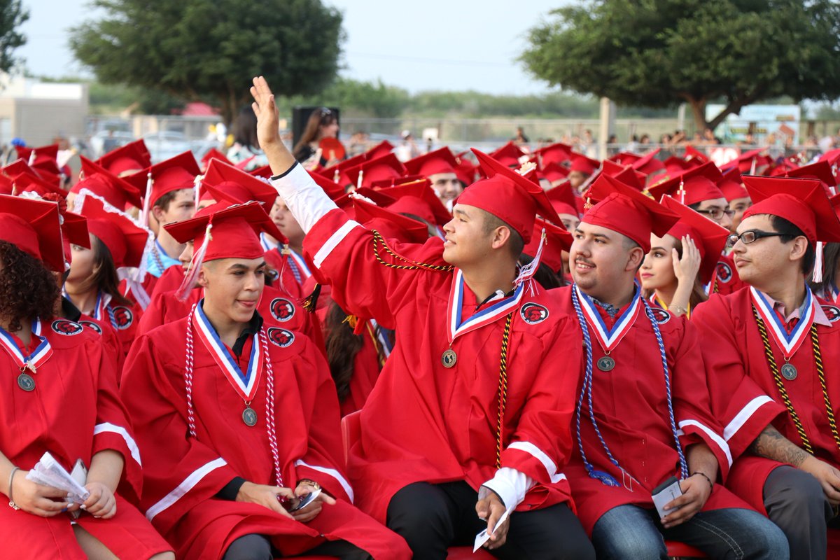 Want to see more photos from the Roma High School Graduation? 

Visit:
facebook.com/pg/roma.isd/ph…