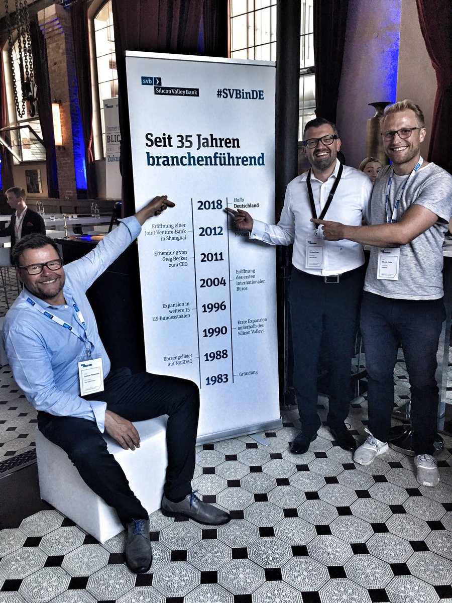 Athuemmler's tweet photo. Team ACXIT... welcomes SVB to Germany! Cool dass die Silicon Valley Bank nach Frankfurt kommt💥👍 #acxit #svb #svbinde #frankfurt #techquartier #tech #techquartierfrankfurt https://t.co/M2IvB9gVQV