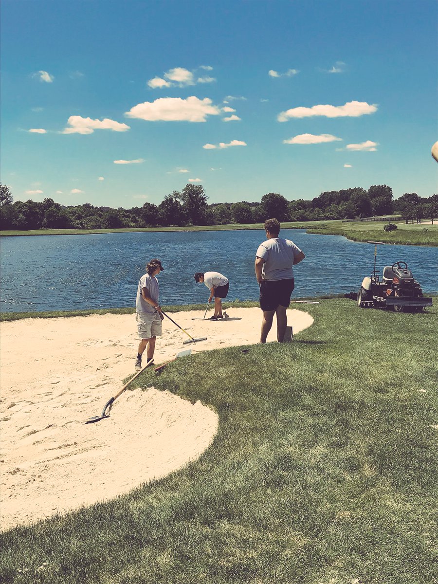 DaGroundscrew's tweet photo. Uh oh looks like brothers @dillonzug and @kyle_metheny13 are taking some harsh orders from brother @Myles__riley29 !!😳 #WorkinHard or #HardlyWorkin https://t.co/YUTrRbEQxU