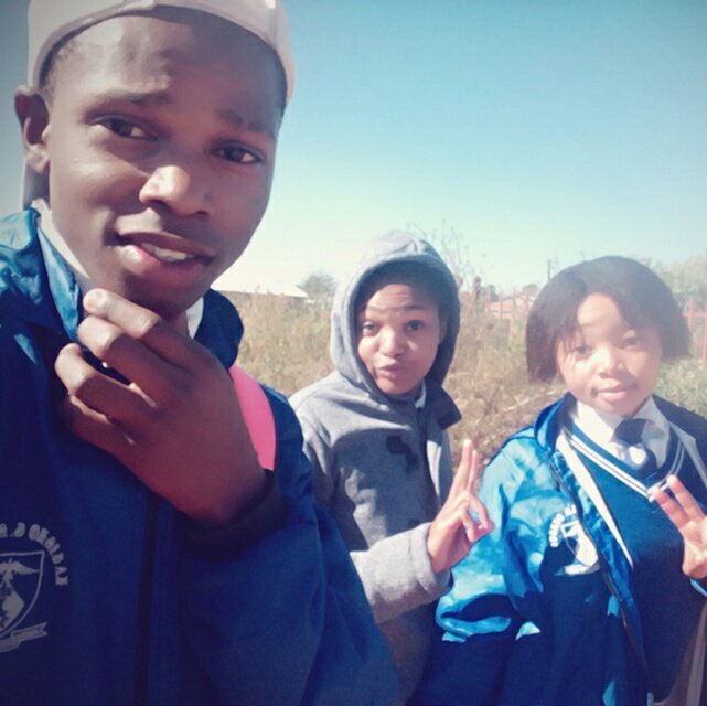 KAYSHKA2's tweet photo. #NewProfilePic #3lauk10ribu #2000sDropYourPic #DateMyFamily  #ATMshit #MondayMotivation #NBAFinals https://t.co/E7P8Cxki46