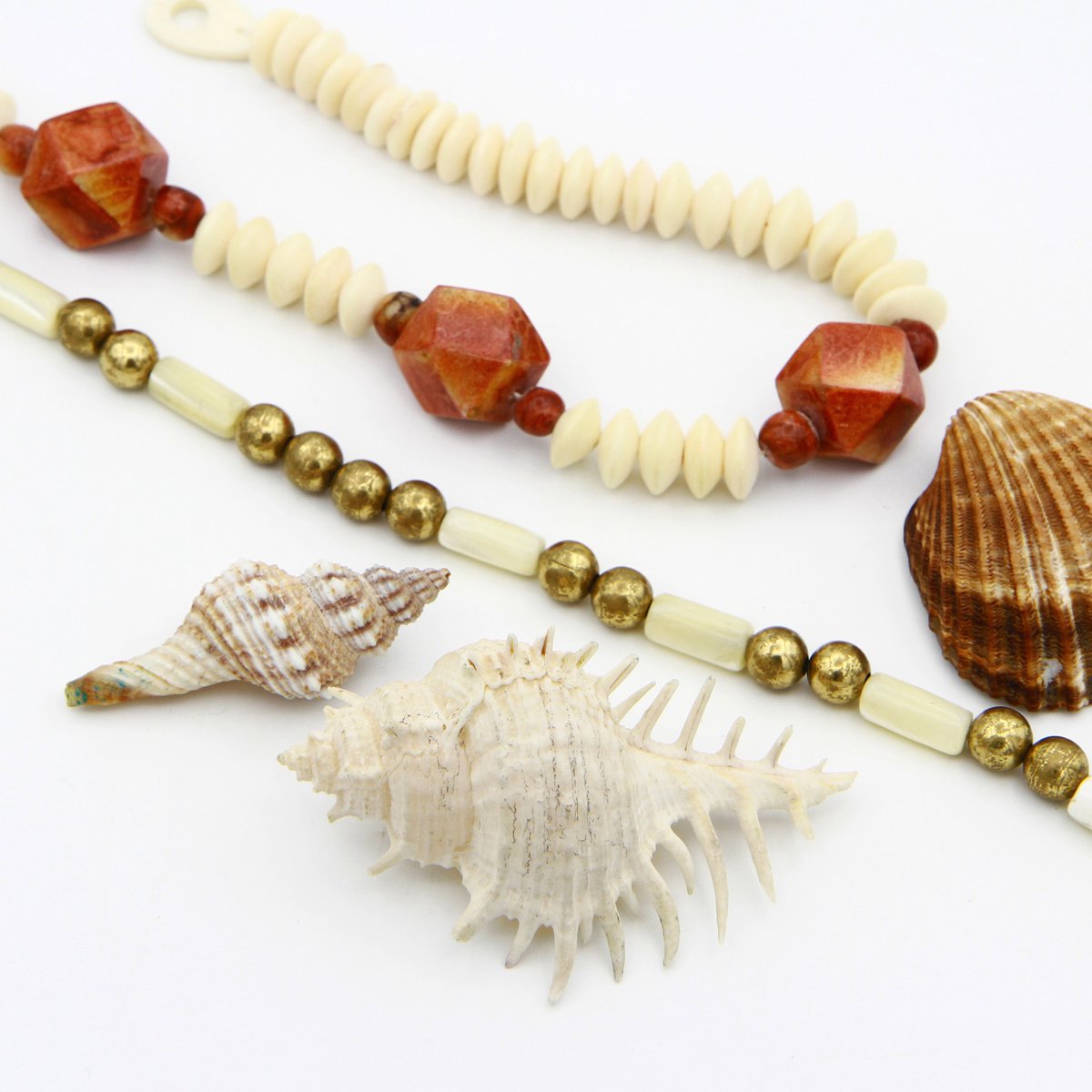boboCOLLECTED's tweet photo. Necklaces for summer
#Bone #BeadedNecklace, #CarvedBone #Necklace, #Vintage #Jewelry, #RealBone #DyedBone Jewelry, #Tribal #EthnicNecklace, #Chunky #beaded #Summer #beachlife #vacationmode #resortic #paradise #IslandLife https://t.co/RiZrLbC5RM
