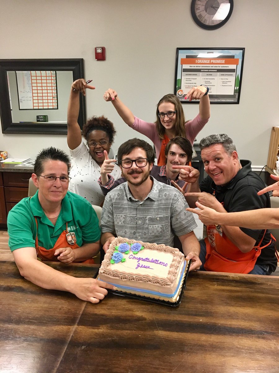kim_hartzell2's tweet photo. Congratulations Jesse !! 4177 newest promotion !!! @SaursScott @dlee55313 @andrew_stank https://t.co/EQJ5Id1kef