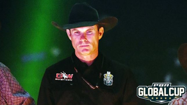 Troy Dunn wants the best for his team. That's why he auctioned off his World Cup jersey to fund a training camp for his team before Global Cup. Read More >> bit.ly/2Jb9rMz