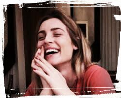 Hadmurbirtane's tweet photo. Yarın sarı papatyam panoramada.  Özledim seni be sarı papatyam neyse ki göreceğiz artık. SENİ SEVİYORUM. İYİ Kİ VARSIN...  ❤💗💙💚💜💖💝💟♥💛😘😚💏😍💑💋💐🌻🌼��🔥👸🌈👏👍😊☺🍭 #yagmurbanda #survivor2018 #survivorpanorama #hilyağ  #sarıpapatya  #iyikisen https://t.co/UQFWLnXRs3