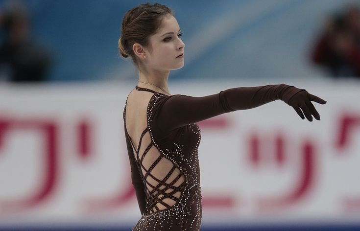Happy 20th birthday to the superior russian skater , spin queen yulia lipnitskaya   