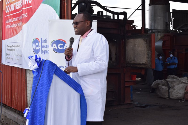 CropLifeKenya's tweet photo. The Agrochemicals Association of Kenya (AAK) participated in the event organized by the Anti-Counterfeit Agency (ACA) to witness the destruction of Counterfeit goods valued at Sh37 million in Athi River. @kwabwire @AmuyunzuP @ACAKenya  https://t.co/gmeW32CNRX https://t.co/L2JoAP3XRI
