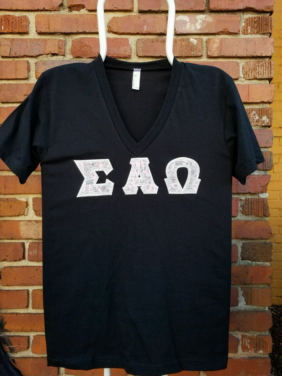 Greek_Gallery's tweet photo. Pre-Sewn Sigma Alpha Omega Black V-Neck Tee – Small https://t.co/VXBmTy5EcW https://t.co/3qfzgzsGsh